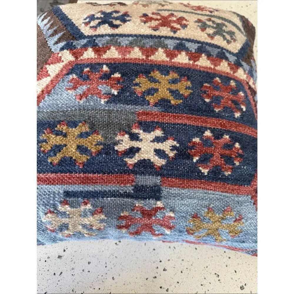Pottery Barn Curtis Kilim Set of 2 Pillows Wool/ Cotton Blend Multi Colored EUC
